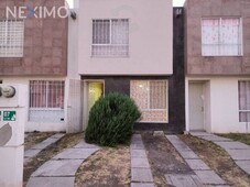 se vende casa en fraccionamiento arboledas residen