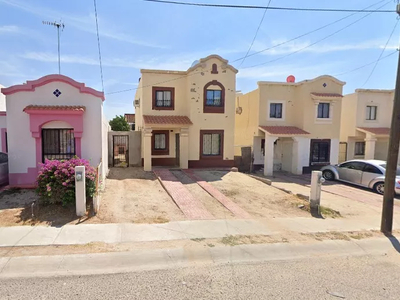 Casa De Remate En Cruz De Tenerife Las Lomas, Hermosillo, Sonora, México. -ijmo3