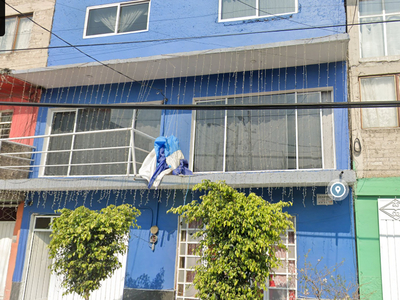 Casa en venta Escalerillas, Metropolitana 2da Sección, Ciudad Nezahualcóyotl, Estado De México, México