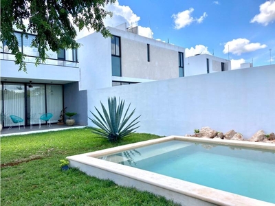 Casa en Renta en privada, 3 recamaras, con piscina Norte de Yucatán.