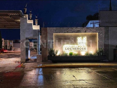 Casa en Venta En Fraccionamiento Los Héroes Primera Sección, Puebla, Puebla
