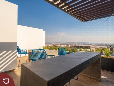 Casa en venta Querétaro, El Nuevo Refugio; con roof garden y seguridad