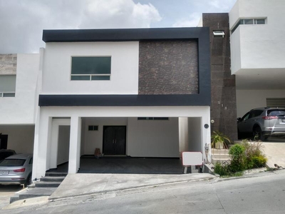 Casa en Venta Zona Carretera Nacional