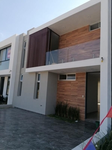 Casas en venta tres modelos diferentes a 5 minutos de Paseo Altozano