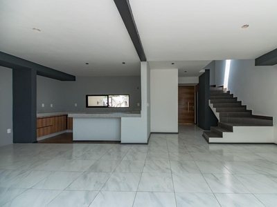 Doomos. CASA EN VENTA, EN MERIDA. TIPO TOWNHOUSE DEK CHOLUL