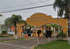 casa en jardines del edén