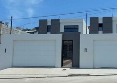 casa nueva en venta en santa fe 3ra secciã n tijuana con terreno excedente