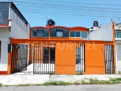Casa en Venta Colonia Independencia, Toluca, Estado de Mexico.