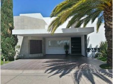 hermosa casa en venta