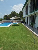 casa, lomas de cocoyoc renta anual - 4 recámaras - 450 m2