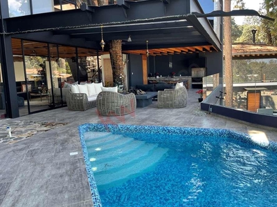 Casa en Renta en Valle de Bravo, en un exclusivo condominio en Avándaro