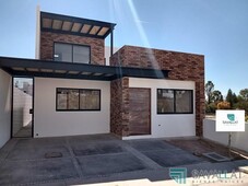 casas en renta - 250m2 - 3 recámaras - juriquilla - 21,000