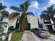 casas en renta - 250m2 - 3 recámaras - tejeda - 12,000