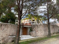 Casas en venta - 1082m2 - 4 recámaras - Zapopan - $14,900,000