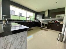 Casas en venta - 200m2 - 3 recámaras - Juriquilla - $4,600,000
