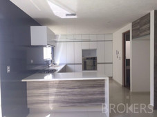 casas en renta - 210m2 - 5 recámaras - lomas de angelópolis - 26,000