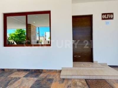 CASA EN VENTA en KM 5.5 Carretera Los Mochis-Topolobampo, Col. Burócrata.