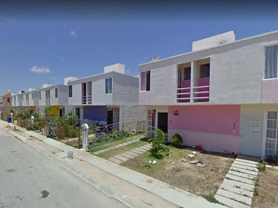 Doomos. Casa en Villas Rivera Solidaridad Quintana Roo de Remate Bancario Adjudicada