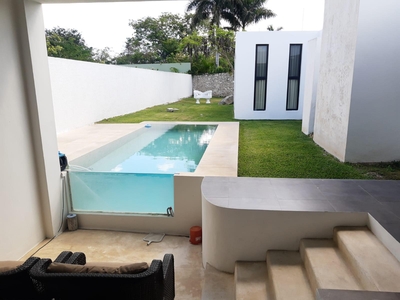 Doomos. Casa en Renta de 1 Planta en Privada La Rejoyada en Mérida,Yucatán