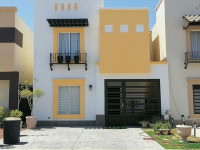 Doomos. Casa en renta en Las Provincias Residencial, Hermosillo, Sonora.