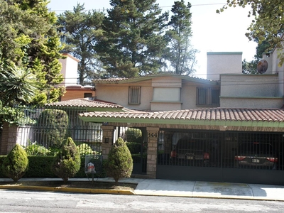 Doomos. Hermosa Casa en Renta, Club de Golf San Carlos, Metepec