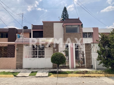 Doomos. RENTA CASA EN VALLE DORADO TLALNEPATLA YCO