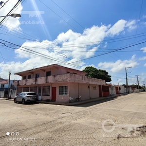 Doomos. Renta de Casa Amueblada con 4 habitaciones en esquina de Calle Miguel Alemán, Col. Buenavista Norte, Minatitlán, Ver.