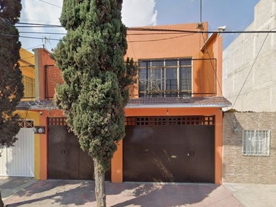 Casa en venta Valle Del Carvajal 110, Mz 029, Valle De Aragon 1ra Secc, 57100 Cdad. Nezahualcóyotl, Méx., México