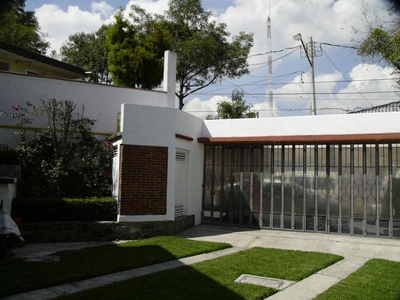 Pequeña casita de 70m2 toda en planta baja