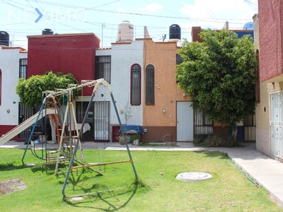 Venta de casa en Fraccionamiento privada Santa Fe en Soledad de Graciano Sánchez, SLP