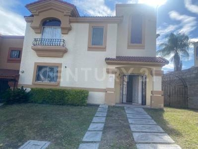 Casa En Renta En Urbi Paseos De Santiago, Tonalá.