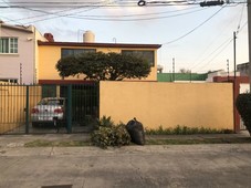 casa en excelente ubicacion