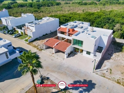 CASA COMPLETAMENTE NUEVA CON ALBERCA PRIVADA Y PANELES SOLARES INSTALADOS