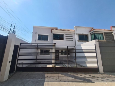 Casa en condominio en renta Cacalomacán, Toluca