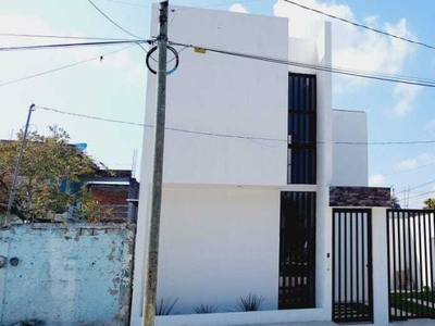 Casa en venta en esquina San José Terán zona sur pte de la ciudad