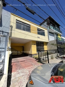 CASA EN VENTA EN LADRON DE GUEVARA