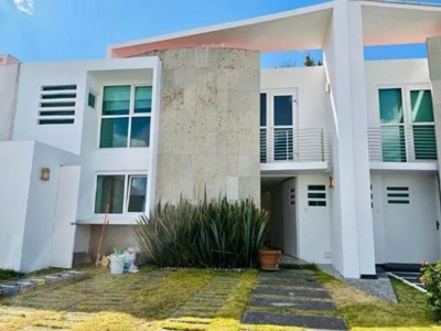 CASA EN VENTA EN METEPEC RESIDENCIAL BOSQUES DE CIRUELOS CRH