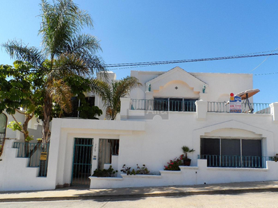 Casa en Venta en Moderna Ensenada, Baja California