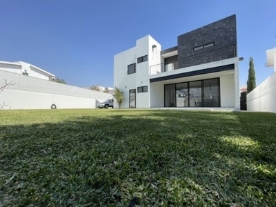 Casa en venta nueva en Lomas de Cocoyoc $12,900,000.00