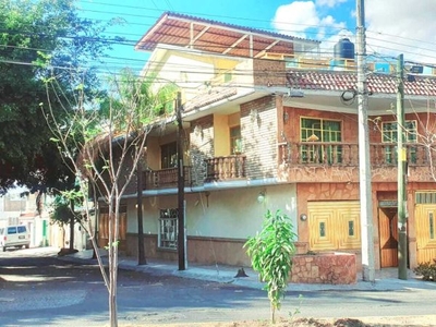 Casa espaciosa y comoda en venta en Loma Dorada Tonala Jalisco
