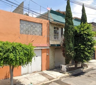 EXCELENTE CASA EN VENTA, OPORTUNIDAD DE INVERSION CASA EN REMATE CR-CBS