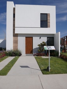 Se Vende Casa de 2 Recámaras al Poniente de la Ciudad en Aguascalientes.