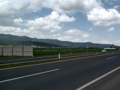Se vende terreno sobre la carretera Tulancingo- Pachuca, zona el Susto, Hidalgo.
