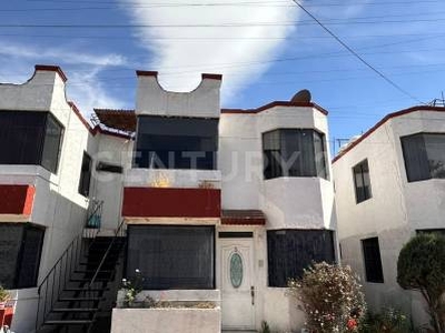 Casa Dúplex en Venta en Residencial Paraíso I, Coacalco de Berriozábal, Edo. Mex