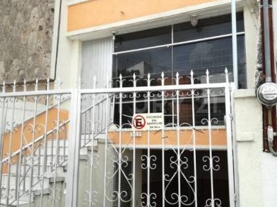 Casa en venta en Jardines del Bosque, Guadalajara