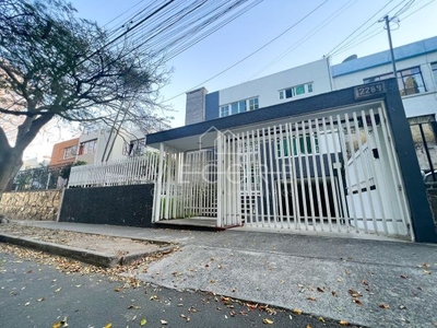 CASA EN VENTA EN COLONIA AMERICANA, OBRERA, GUADALAJARA