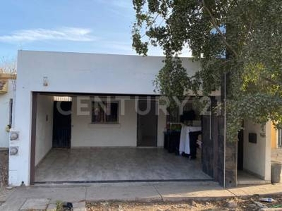 CASA EN VENTA ZONA SUR, URBI VILLA DEL SOL