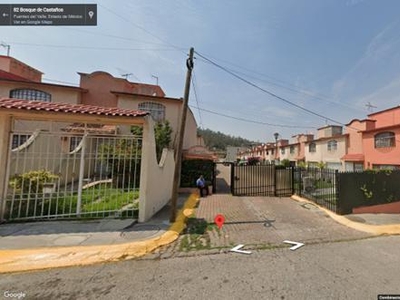 Doomos. Casa en remate en privada Real del Bosque