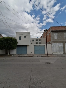 Doomos. Casa en Venta - Los Fresnos