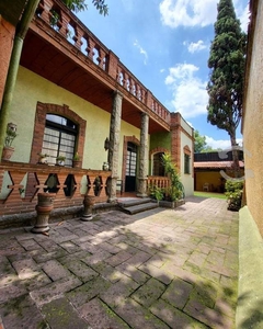 Se vende casa en Del Carmen, Coyoacán.